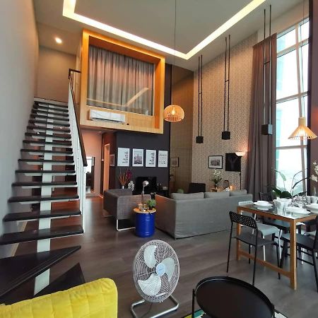 Maritime Suites Holiday Rental George Town Eksteriør billede