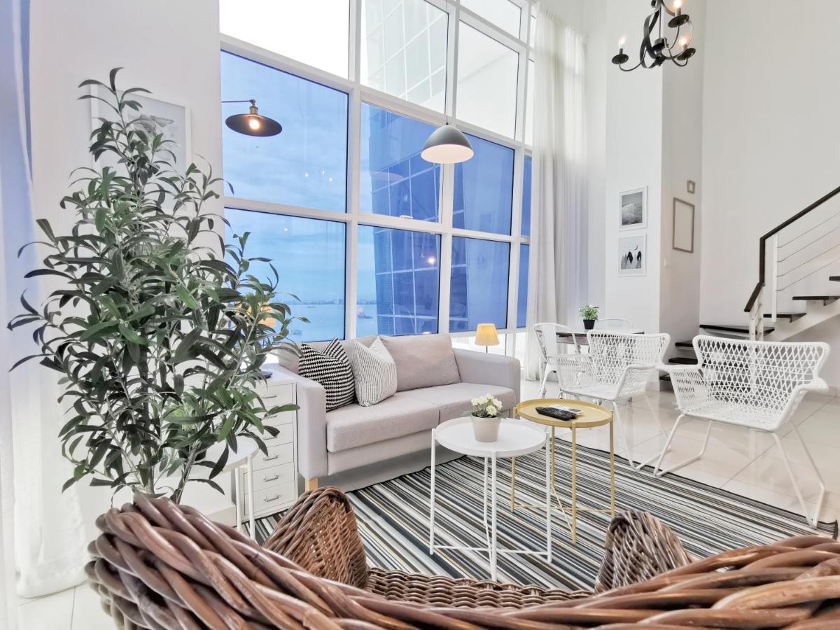 Maritime Suites Holiday Rental George Town Eksteriør billede