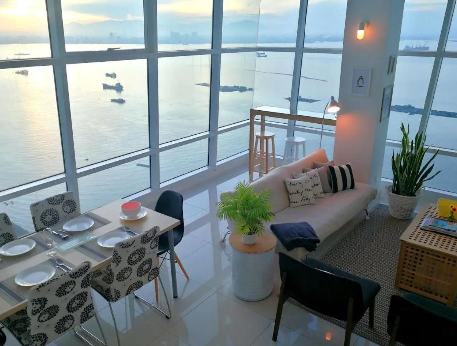 Maritime Suites Holiday Rental George Town Eksteriør billede
